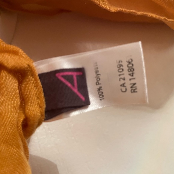 Ardene infinity scarf o/s - mustard colour - Picture 4 of 4